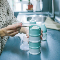 DOSIFICADOR DE LECHE EN POLVO VERDE